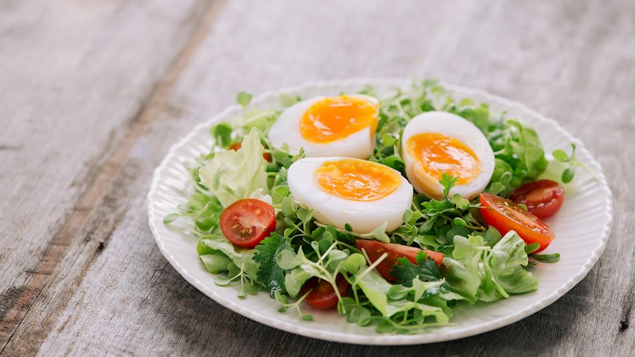 Ăn trứng luộc buổi sáng giúp giảm cân hay gây tăng cân?- Ảnh 3.