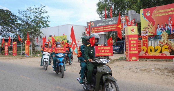 Khắp nẻo đường ở Khánh Hòa rộn ràng trước ngày bầu cử