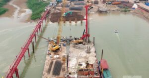 Đại công trường cầu Thượng Cát tăng tốc, quyết cán mốc trước mùa lũ