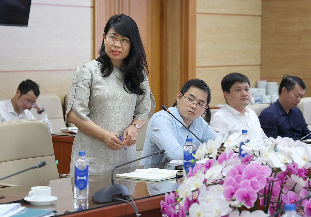 Bộ Y tế đề xuất tiếp tục cắt giảm thủ tục hành chính về khám chữa bệnh- Ảnh 4.