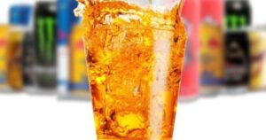 Lạm dụng cà phê và nước tăng lực ảnh hưởng đến sức khỏe thế nào?