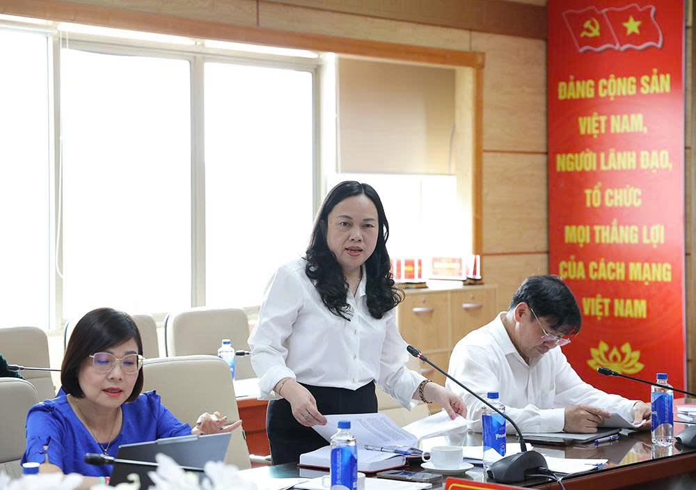 Thúc đẩy hoàn thiện thể chế về phụ cấp đặc thù, hỗ trợ hàng tháng để tăng cường chính sách đãi ngộ nhân lực y tế- Ảnh 4.