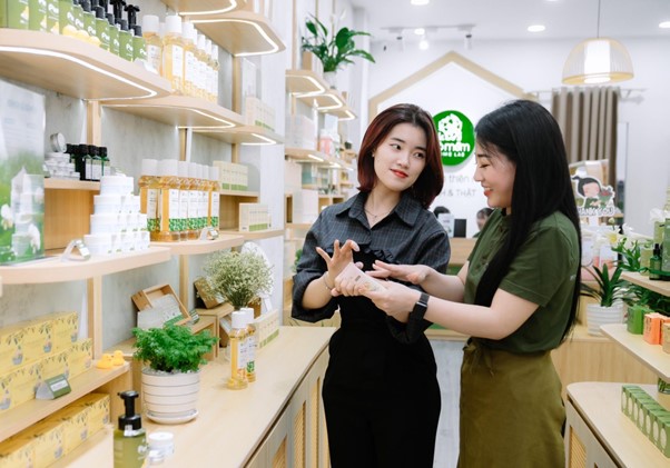 'Minh bạch' trở thành tiêu chuẩn mới của mỹ phẩm Việt Nam- Ảnh 1.