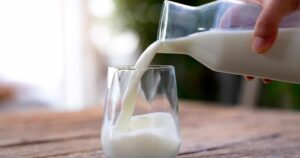 Sữa ảnh hưởng thế nào đến khả năng hấp thu vitamin?