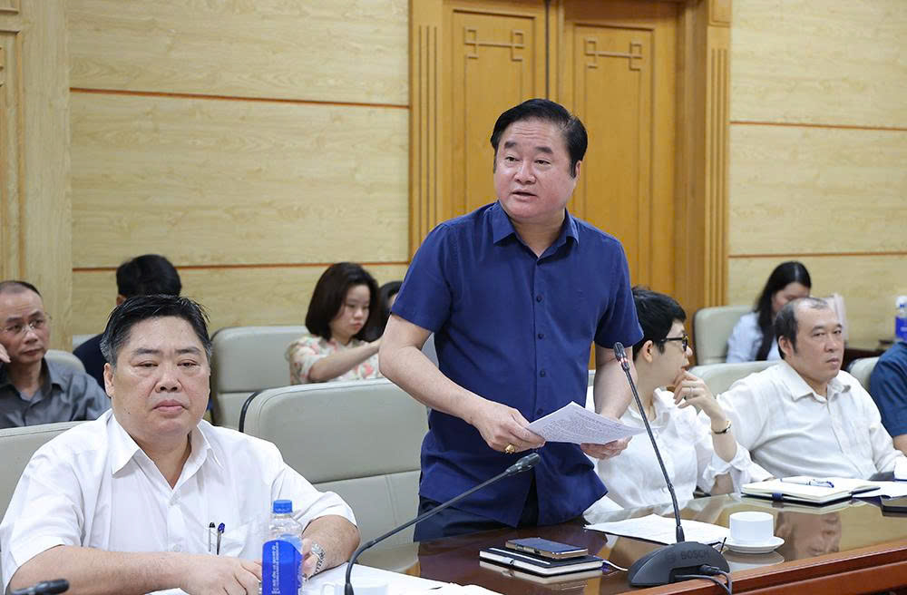 Bộ trưởng Đào Hồng Lan: Đẩy mạnh thực thi Nghị quyết 57-NQ/TW gắn với đột phá, đổi mới sáng tạo công tác y tế- Ảnh 4. Bộ trưởng Đào Hồng Lan: Đẩy mạnh thực thi Nghị quyết 57-NQ/TW gắn với đột phá, đổi mới sáng tạo công tác y tế- Ảnh 4.