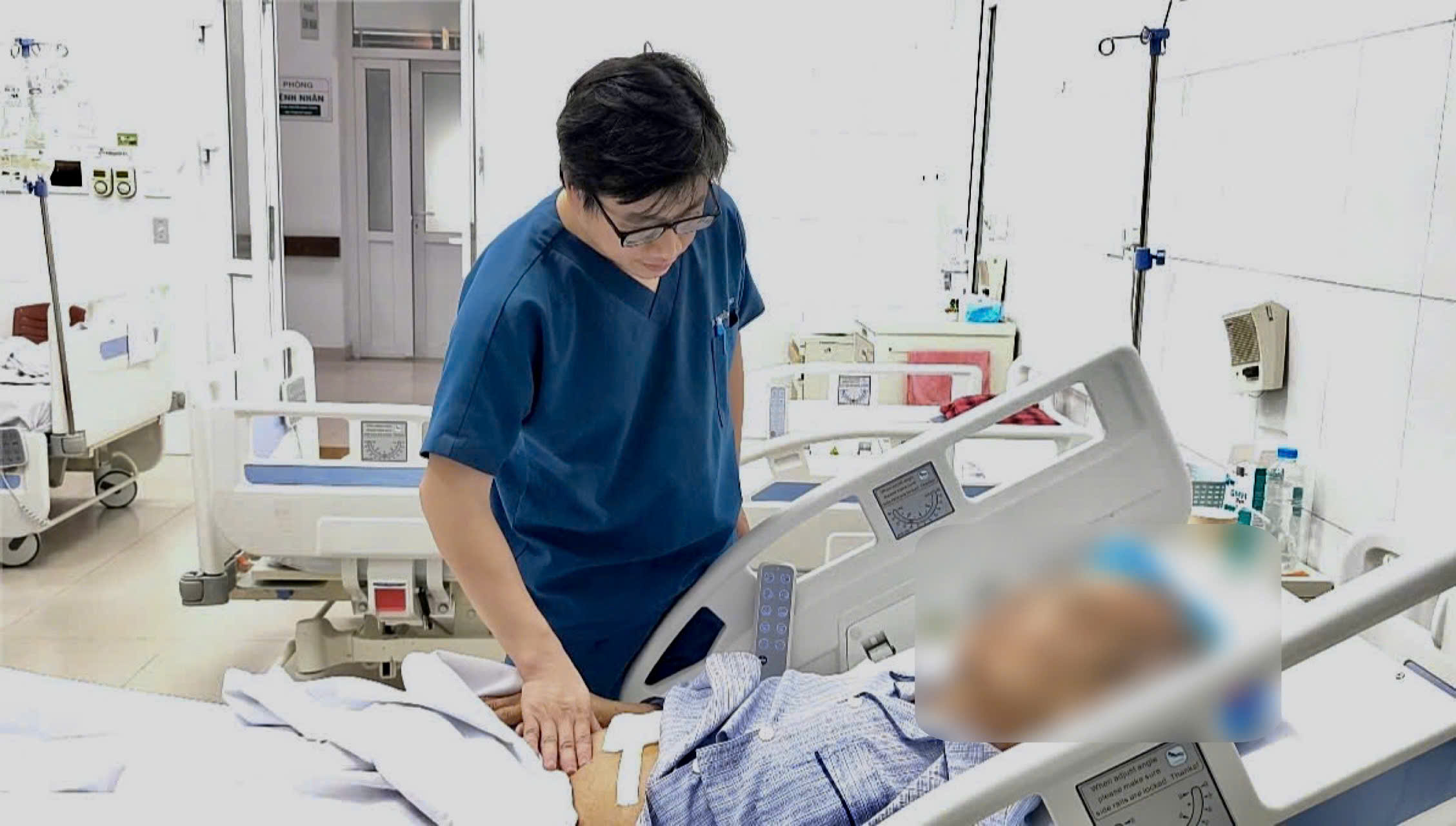 Bệnh nhân ung thư gan tiên lượng sống không quá 9 tháng vẫn kiên cường điều trị sau 3 năm- Ảnh 3. Bệnh nhân ung thư gan tiên lượng sống không quá 9 tháng vẫn kiên cường điều trị sau 3 năm- Ảnh 3.
