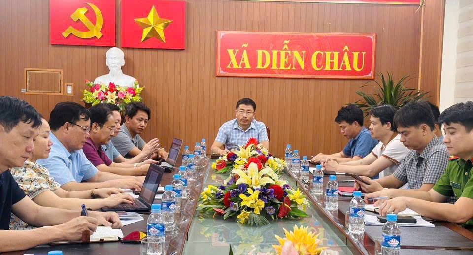 Nghệ An kêu gọi người từng mua bánh mì Quỳnh theo dõi sức khỏe sau vụ nghi ngộ độc thực phẩm- Ảnh 1. Nghệ An kêu gọi người từng mua bánh mì Quỳnh theo dõi sức khỏe sau vụ nghi ngộ độc thực phẩm- Ảnh 1.
