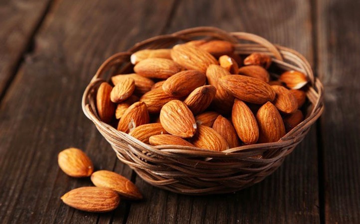 5 nhóm thực phẩm cần tránh khi bị loãng xương