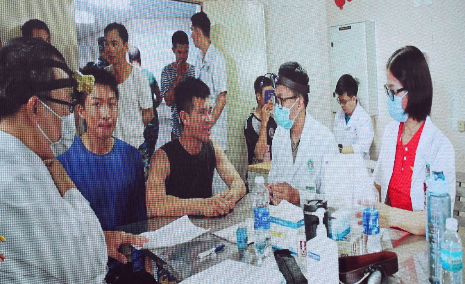 img3616-17769098953631808569258-1 Trường Sa trong trái tim thầy thuốc: Giữ bình yên từ những điều giản dị- Ảnh 2.