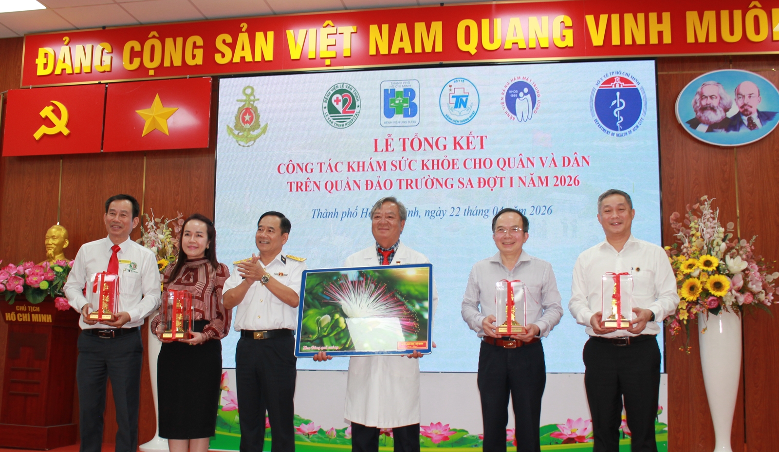 img3647-17769102786381969504993-1 Trường Sa trong trái tim thầy thuốc: Giữ bình yên từ những điều giản dị- Ảnh 5.