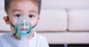 Chăm sóc trẻ bị viêm phế quản đúng cách giúp nhanh hồi phục