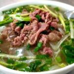 Lợi ích khi ăn phở bò tái, cách ăn tốt và an toàn cho sức khỏe