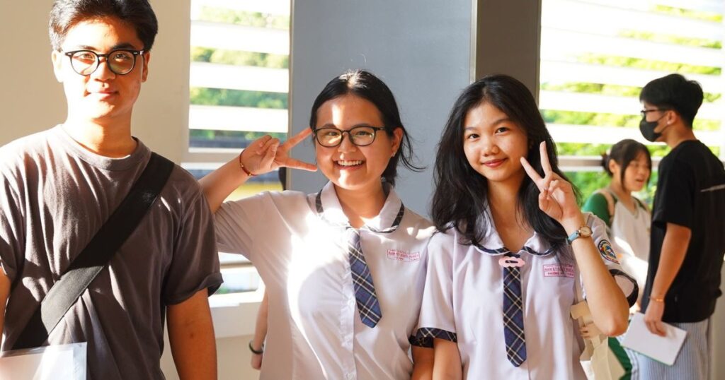 Học sinh TP Hồ Chí Minh được hỗ trợ cấp căn cước trong dịp cao điểm