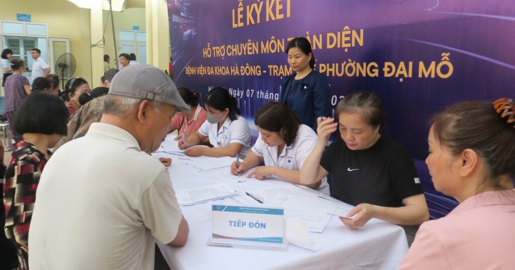 3 bệnh viện ở Hà Nội ‘tiếp sức’ cho Trạm Y tế phường Đại Mỗ
