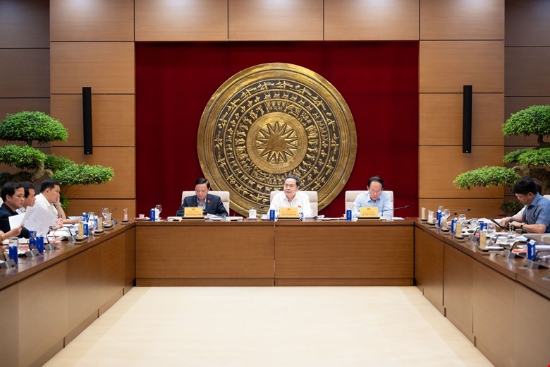 Chủ tịch Quốc hội: Tổng rà soát văn bản quy phạm pháp luật là cuộc 'tổng kiểm kê thể chế' lớn nhất từ trước đến nay- Ảnh 1.