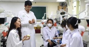 Mức quy đổi điểm IELTS của các trường đại học Y Dược năm 2026
