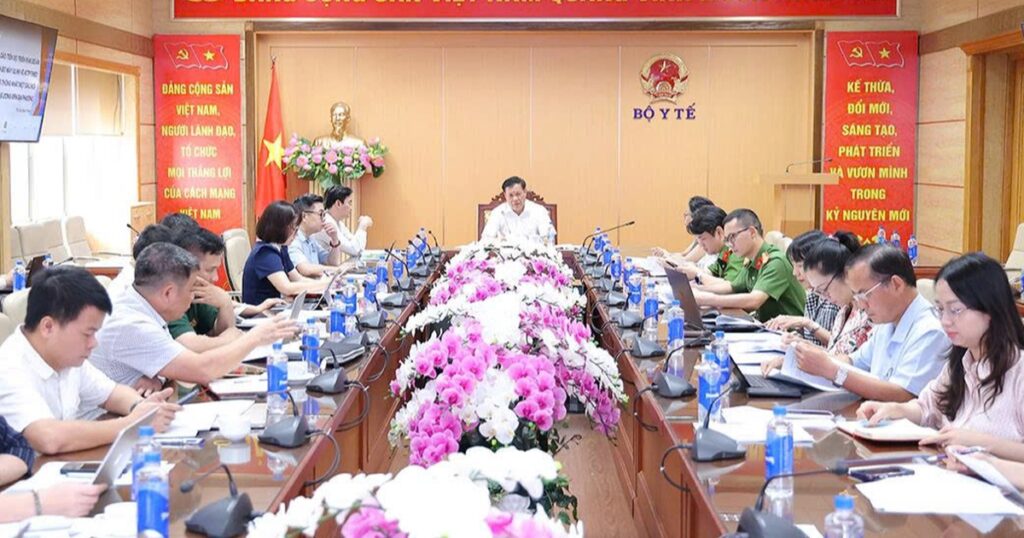 Đề xuất mô hình tổ chức quản lý nhà nước về an toàn thực phẩm theo từng cấp, thống nhất một đầu mối