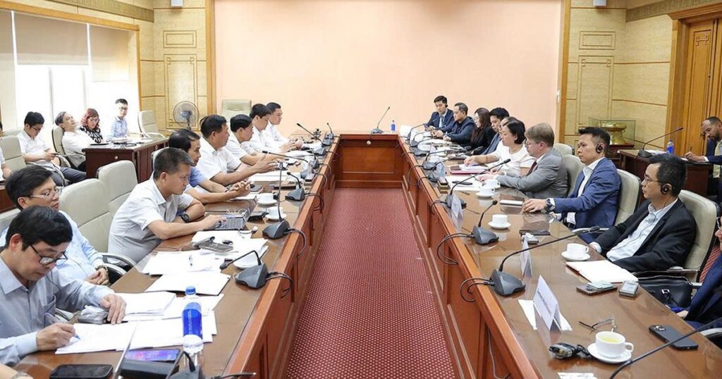 Bộ Y tế và đoàn doanh nghiệp Hoa Kỳ trao đổi, thúc đẩy quan hệ hợp tác, đầu tư về y tế