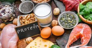 Tại sao protein quan trọng với người cao tuổi?