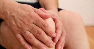 Suýt mất chân vì tắc động mạch cấp chi dưới, bác sĩ cảnh báo dấu hiệu không nên bỏ qua
