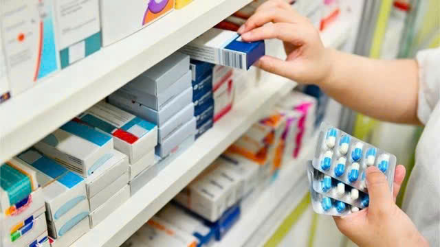 Bác sĩ kê đơn thuốc không phù hợp tình trạng bệnh có thể bị phạt tới 20 triệu đồng- Ảnh 1.