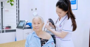 Điều dưỡng Bệnh viện YHCT Nghệ An: Những ‘mắt xích’ thầm lặng giữ lửa nghề