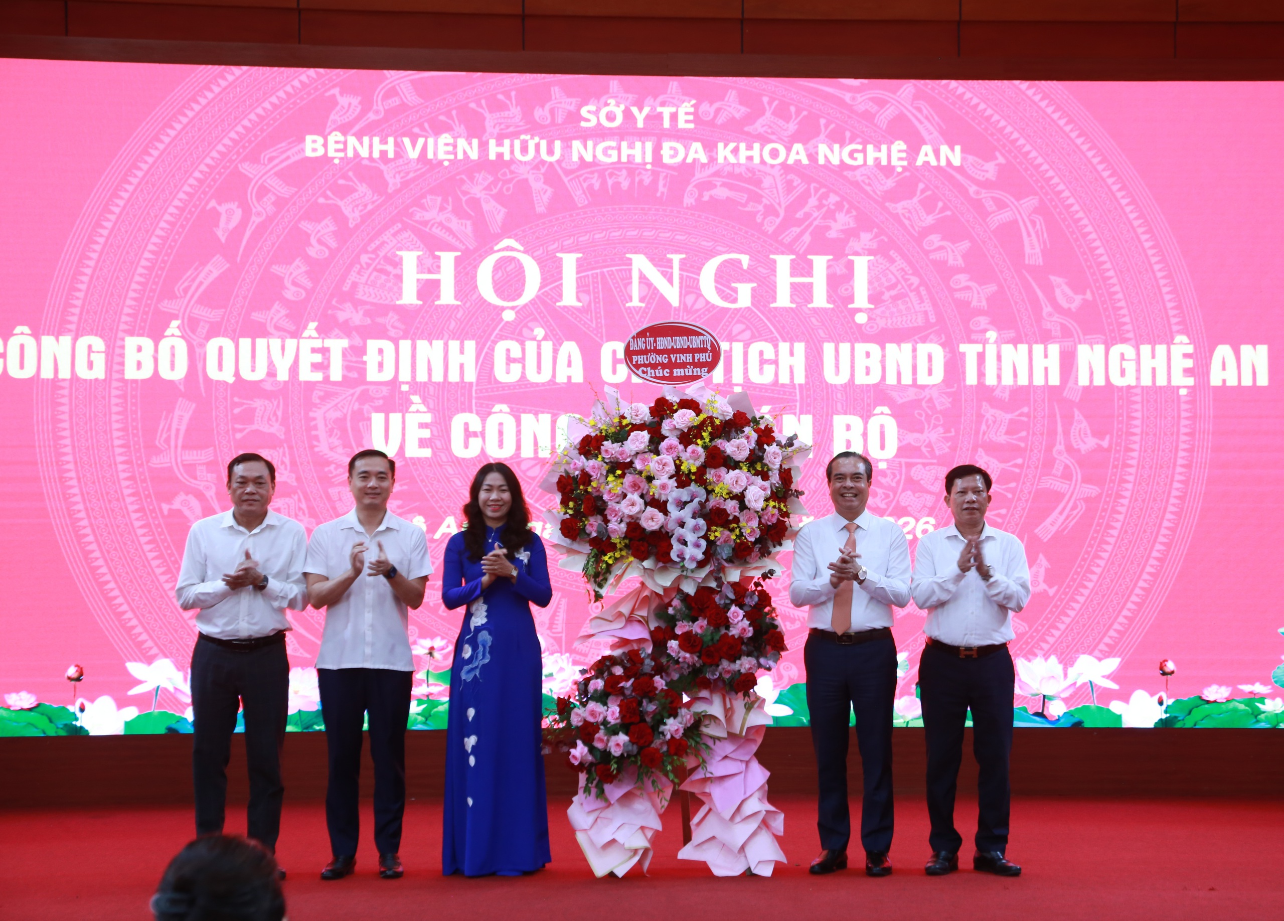 Tân Giám đốc Bệnh viện Hữu nghị Đa khoa Nghệ An: Xây dựng bệnh viện thông minh, chuyên nghiệp và hiện đại- Ảnh 8.