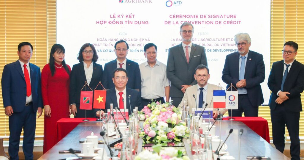 Agribank ký kết Hợp đồng tín dụng Hạn mức tài chính khí hậu với Cơ quan Phát triển Pháp