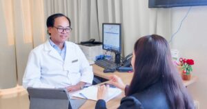 Chuyên gia sản khoa hơn 30 năm đồng hành cùng mẹ và bé