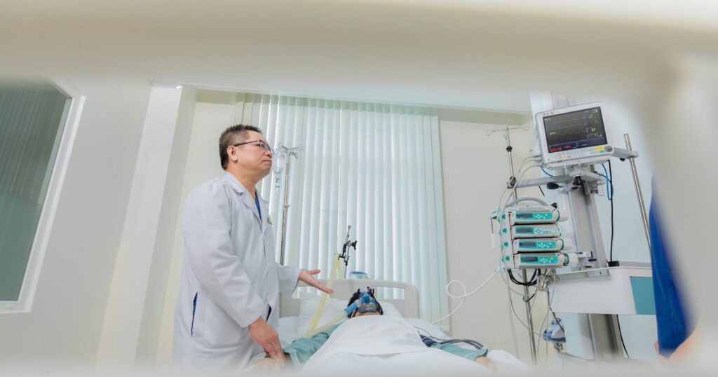 Cuộc chiến sinh tử 2 lần cứu sống nữ bệnh nhân nước ngoài ngay trên bàn can thiệp tại Vinmec Đà Nẵng