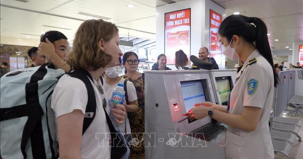 Hà Nội chủ động ứng phó nguy cơ dịch bệnh do virus Ebola xâm nhập