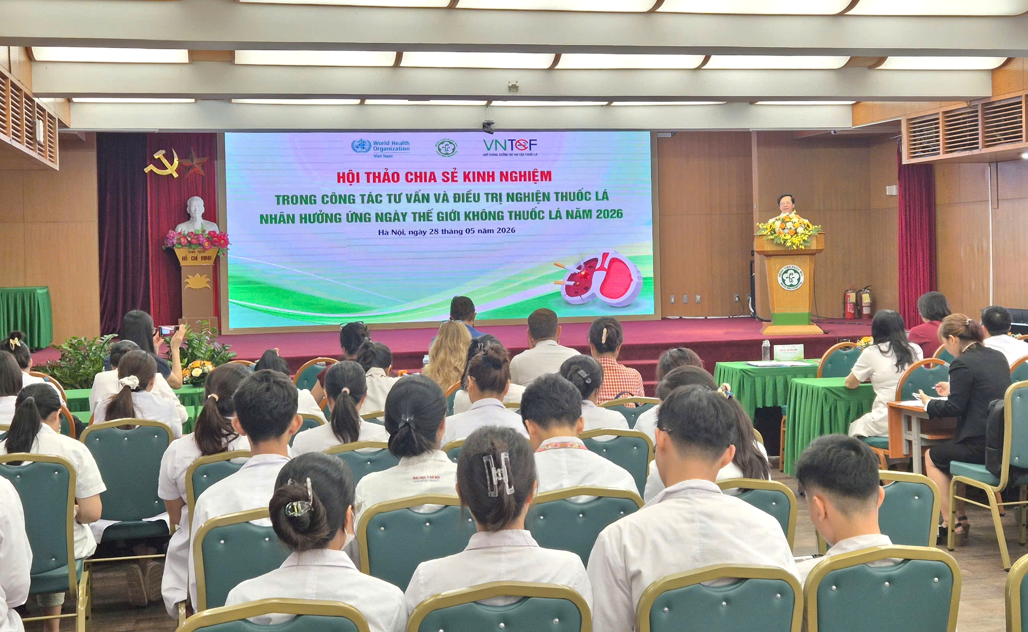 Chuyên gia nói gì về đề xuất cấm người sinh từ năm 2010 hút thuốc?- Ảnh 2.