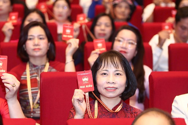 bieu-quyet-1778490127223602930425 Khai mạc phiên thứ nhất Đại hội đại biểu toàn quốc MTTQ Việt Nam lần thứ XI- Ảnh 4.
