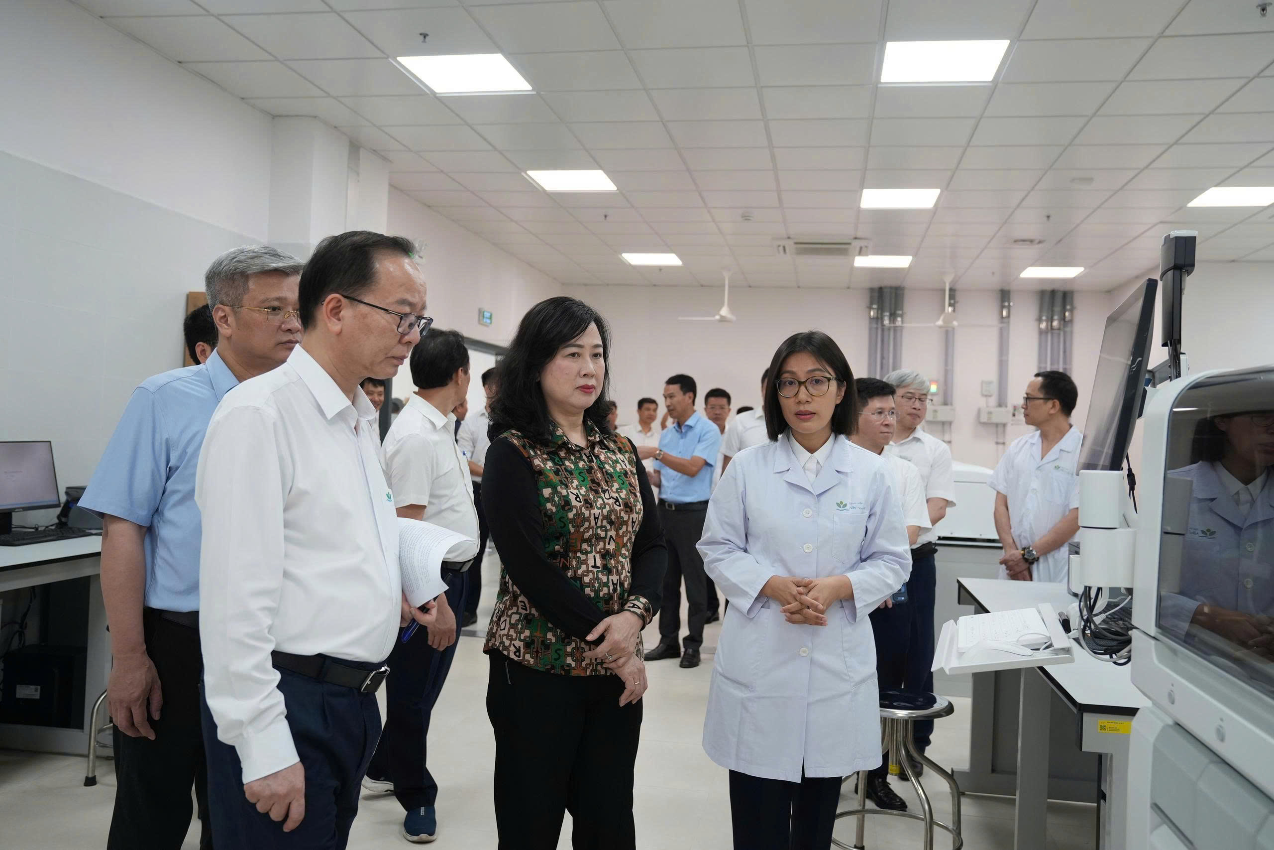 brte-17788940428371703348264 Bộ trưởng Bộ Y tế Đào Hồng Lan: Khẩn trương hoàn thiện các điều kiện để Cơ sở 2 Bệnh viện Nhi Trung ương hoạt động từ ngày 1/6- Ảnh 3.
