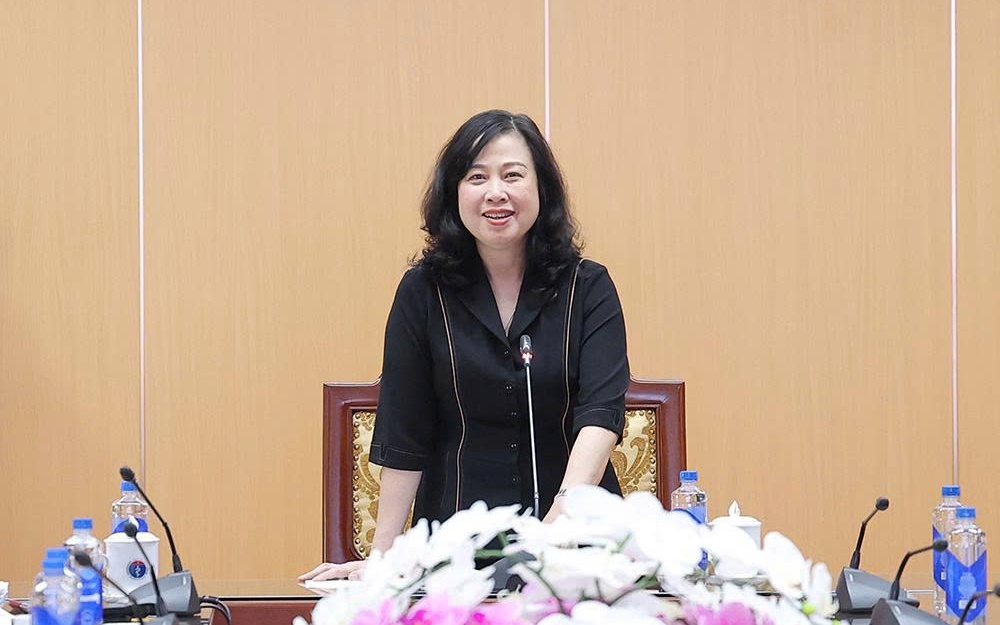 Bộ trưởng Bộ Y tế Đào Hồng Lan trao quyết định bổ nhiệm Cục trưởng Cục An toàn thực phẩm- Ảnh 7.