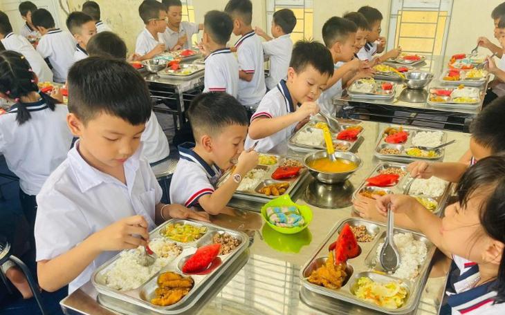 Cách bổ sung nước và điện giải an toàn cho học sinh khi thời tiết nắng nóng kéo dài- Ảnh 3.