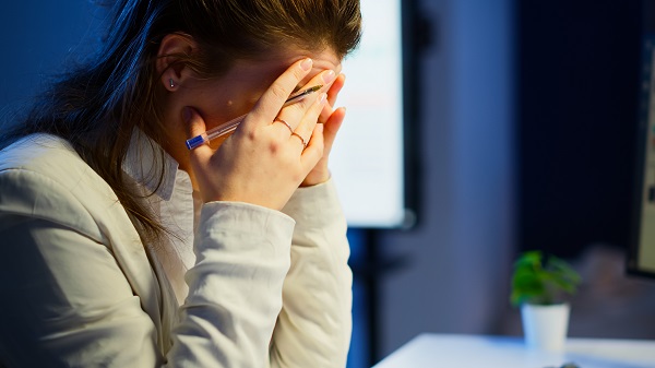 cach-che-ngu-stress-cong-viec-careerbuilder-1781485769910-17814857703152125053299 4 cách giảm stress hiệu quả trong môi trường công sở- Ảnh 1.