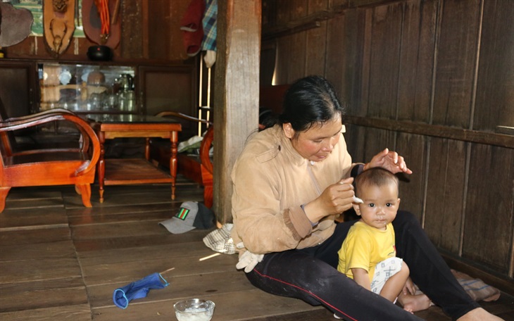 Bữa ăn thiếu dầu mỡ làm trẻ chậm lớn, suy dinh dưỡng