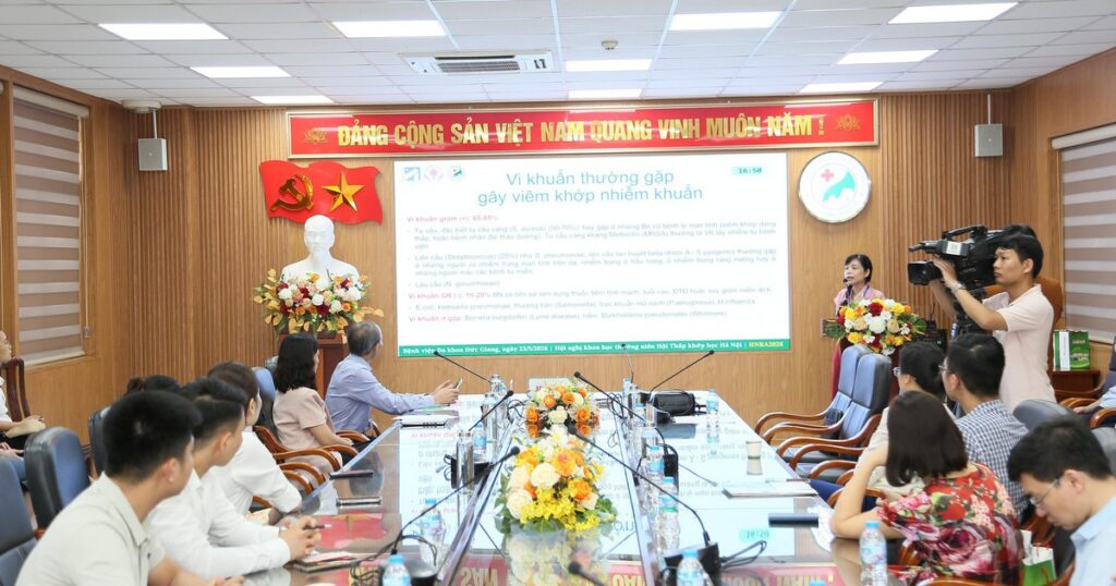 Già hóa dân số gia tăng, bệnh cơ xương khớp tạo áp lực lớn lên hệ thống y tế