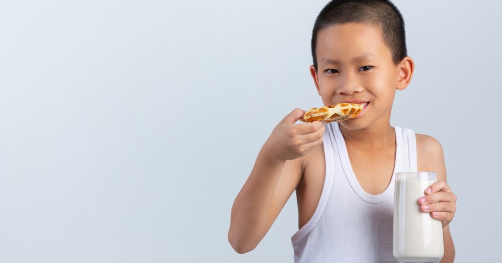 Bữa sáng lành mạnh: ‘Chìa khóa vàng’ cho sức khỏe và trí tuệ của học sinh