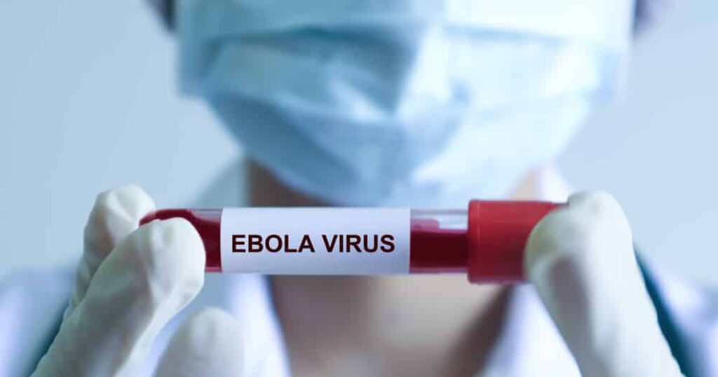 Bộ Y tế yêu cầu siết chặt kiểm soát dịch Ebola tại các cơ sở y tế