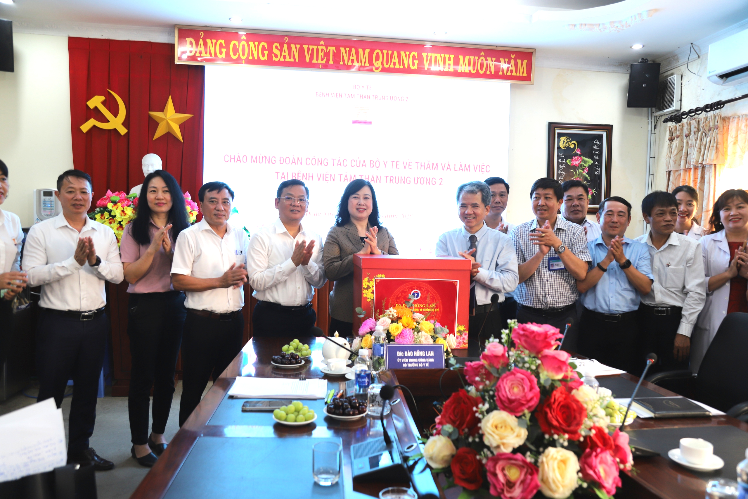 Bộ trưởng Đào Hồng Lan: Cần đặc biệt quan tâm chăm sóc sức khỏe tâm thần từ sớm- Ảnh 3.