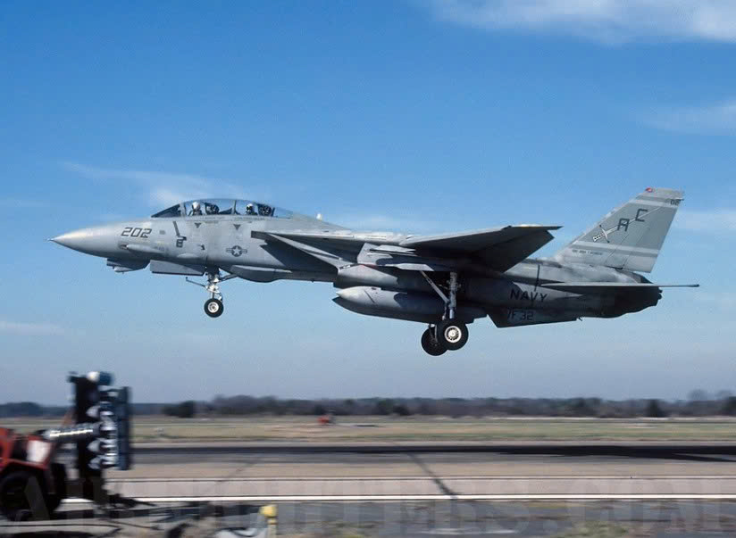 f-14-tomcat-17784902296881780180238 Tiêm kích F-14 từng bị Mỹ 'khai tử' nay có cơ hội trở lại- Ảnh 1.