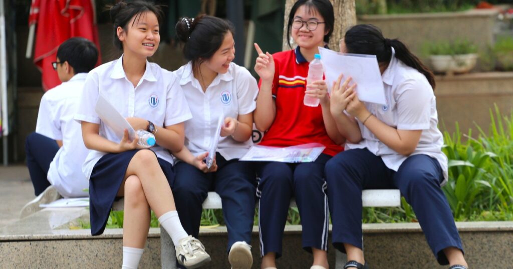 Sau kỳ thi lớp 10, bao giờ thí sinh biết điểm thi và điểm chuẩn?