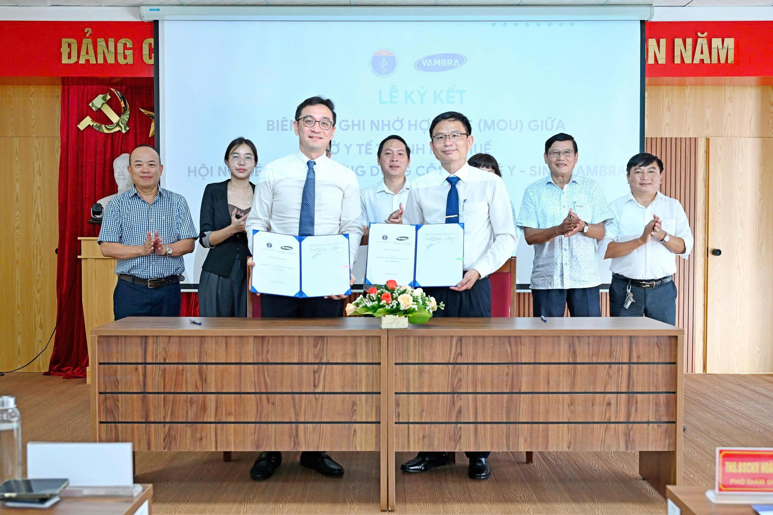Huế đẩy mạnh ứng dụng AI trong y tế, hình thành tư duy làm việc số- Ảnh 1.