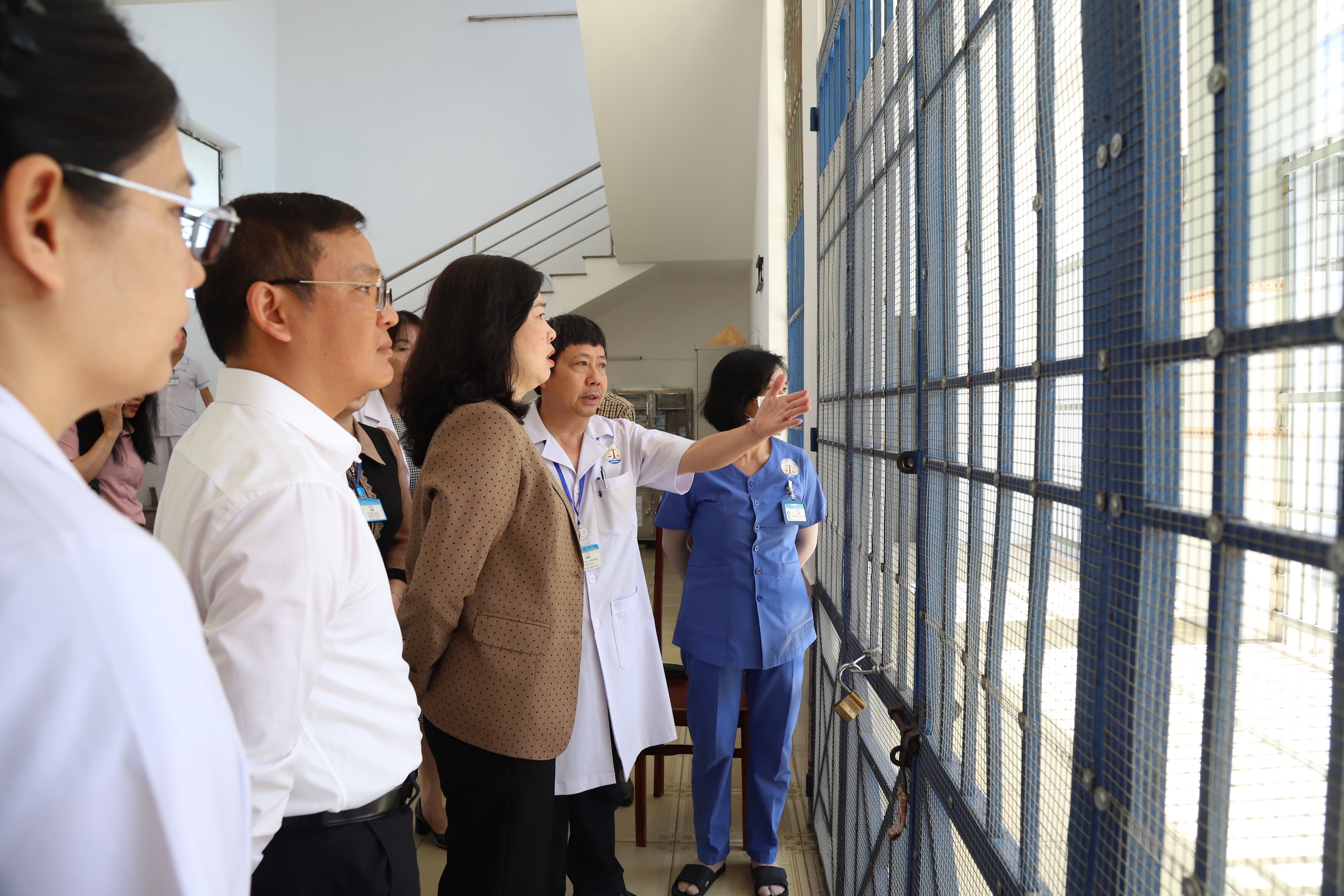 Bộ trưởng Đào Hồng Lan: Cần đặc biệt quan tâm chăm sóc sức khỏe tâm thần từ sớm- Ảnh 2.