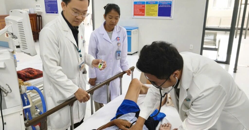 Bộ đôi ‘báo động đỏ liên viện’ và bác sĩ luân phiên cứu nhiều ca nguy kịch ở TPHCM