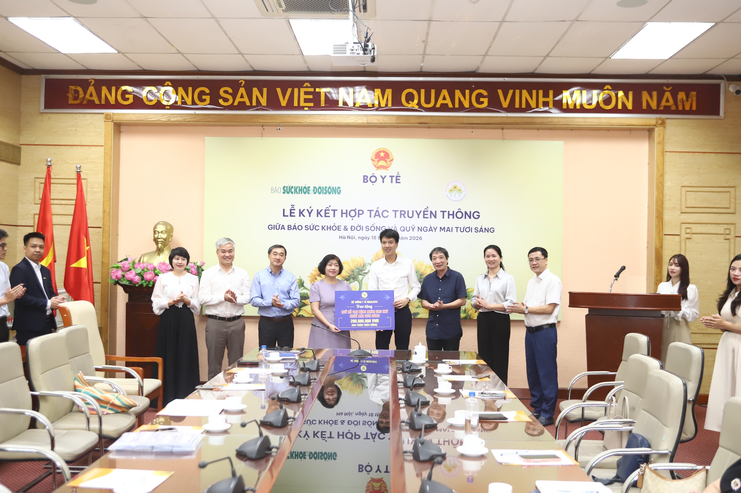 Báo Sức khỏe & Đời sống cùng Quỹ Ngày mai tươi sáng hợp tác lan tỏa thông điệp nhân ái, huy động hỗ trợ bệnh nhân ung thư- Ảnh 8.
