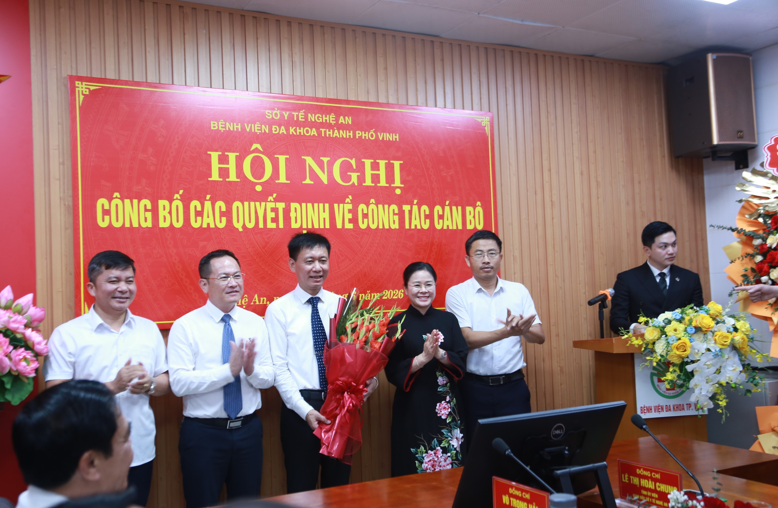 Bệnh viện Đa khoa TP Vinh có tân Giám đốc- Ảnh 4.