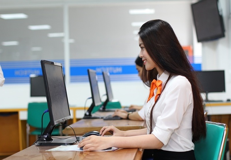 Cơ quan nào có thẩm quyền bổ nhiệm chức danh nghề nghiệp và xếp lại lương đối với kế toán viên?- Ảnh 1.